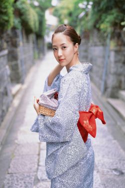 快穿之青梅竹马女配